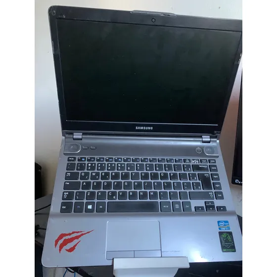 Notebook Samsung Séries 5 Np500 (com Defeito)