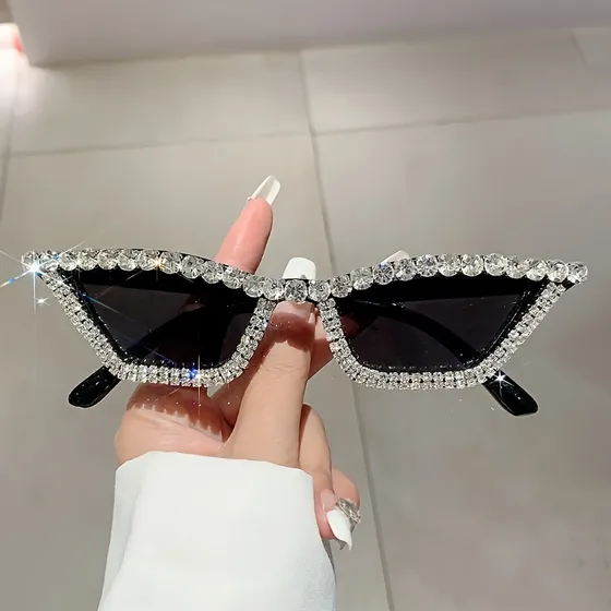 Óculos Gatinho Com Acessórios De Strass