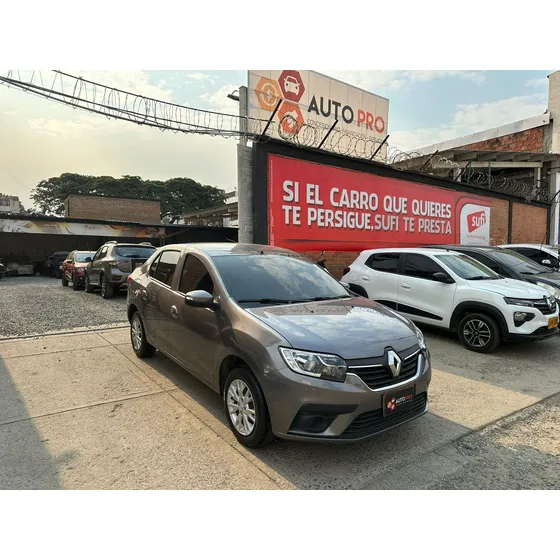 Renault Logan 1.6 Expression / Life +