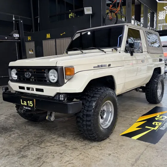 Toyota Land Cruiser 1995 4.5 Fzj73