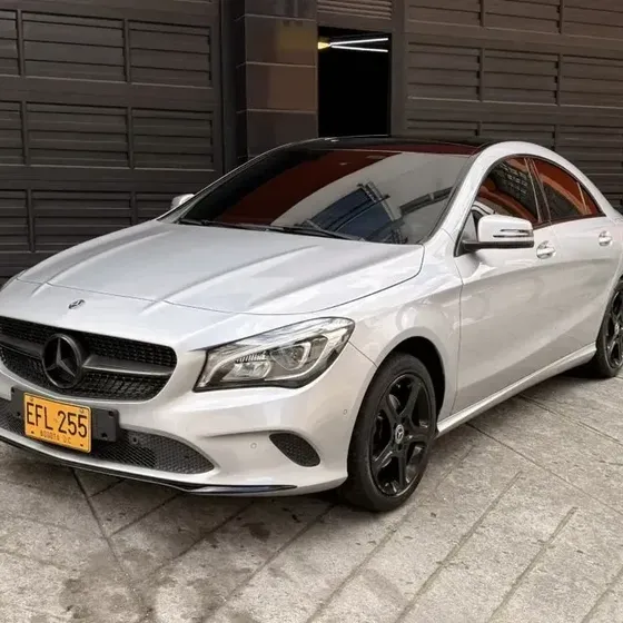 Mercedes-Benz Clase Cla 2018 1.6 180 Urban
