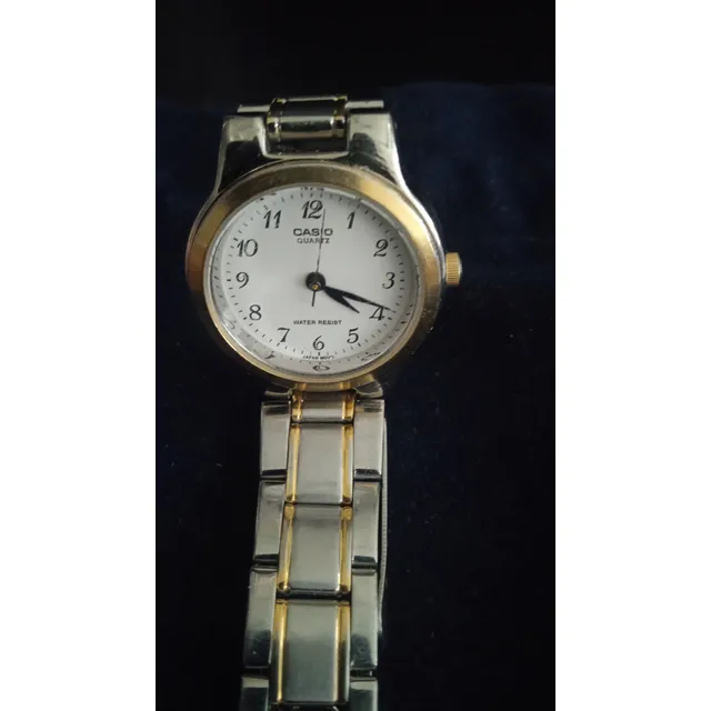 Reloj Casio Original Modelo: Ltp-1131g Para Damas. Usado