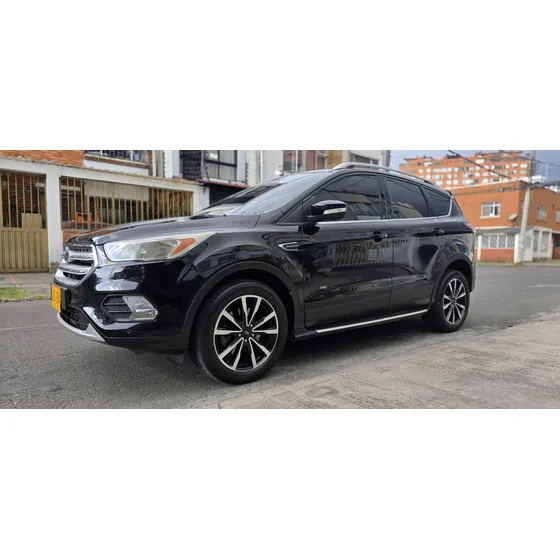 Ford Escape 2.0 Titanium 240 Hp