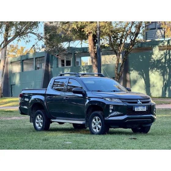 Mitsubishi L200 2.5 D/cab 4x2 Dh