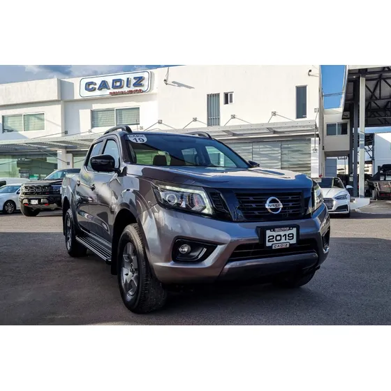 Nissan Np300 Frontier 2.5 Le Aa Mt