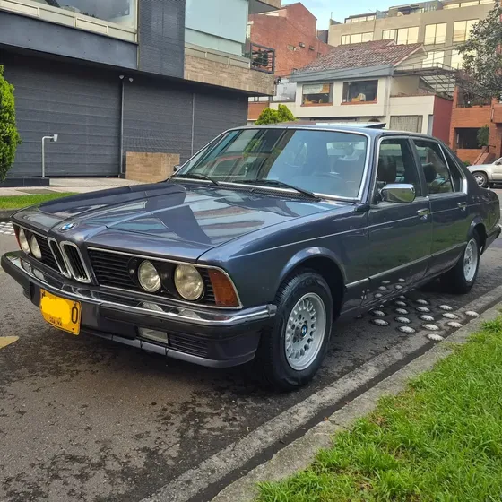 BMW Serie 7 2001 2.8 728i E23