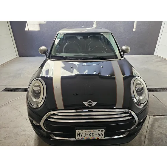 Mini Cooper 1.5 Seven At