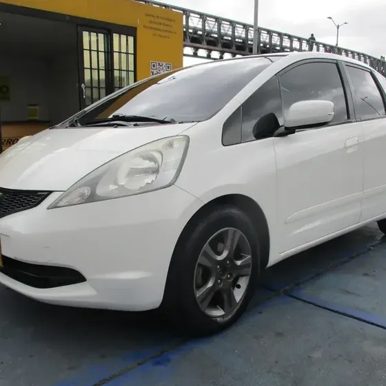 Honda Fit 2012 Lx 1400cc At Aa