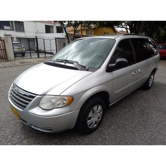 Chrysler Town & Country 3.3 V6 Atm 8 Puestos Full Equipo