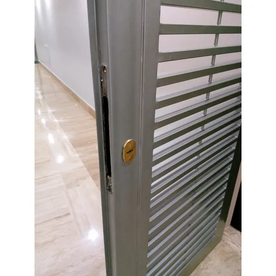 Puertas De Seguridad Combinacion A Cerradura
