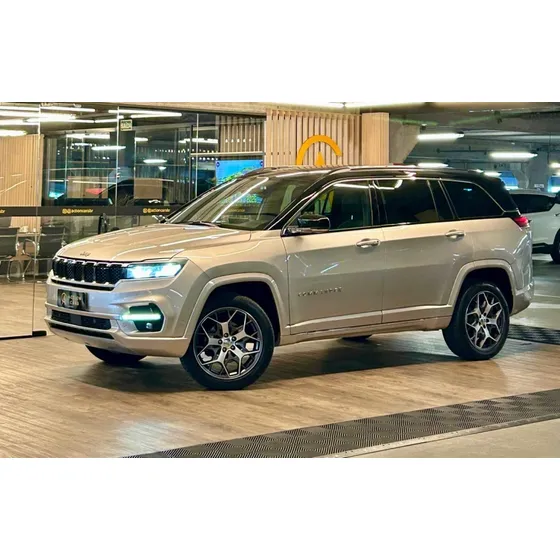 Jeep Commander 2.0 Td380 Turbo Diesel Overland At9