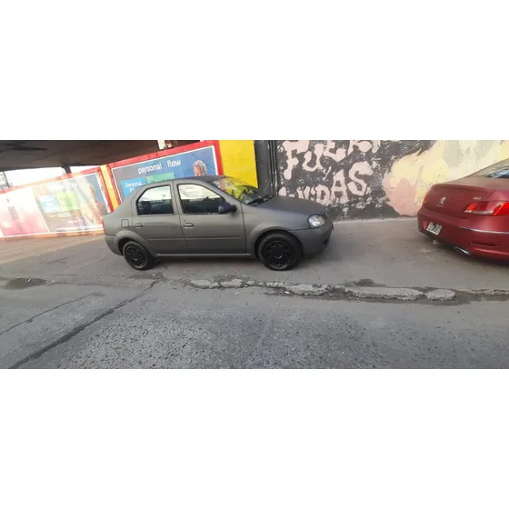 Renault Logan 1.6