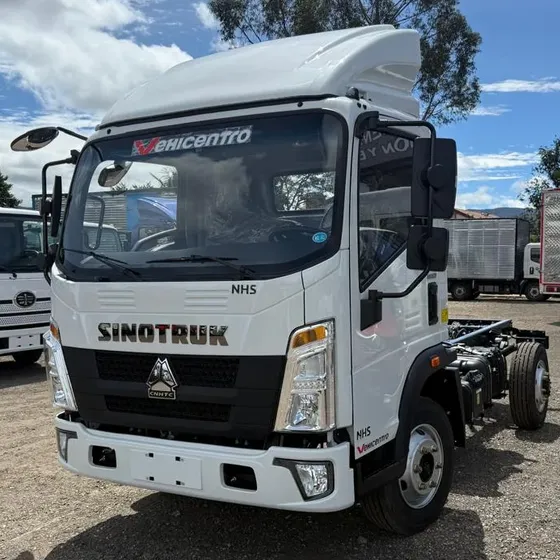Nhs Sinotruk A Credito Con O Sin Carroceria Nhr Nlr Fhr Jhr