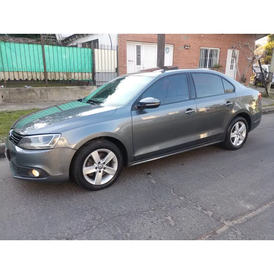 Volkswagen Vento 2.5 Luxury 170cv Tiptronic