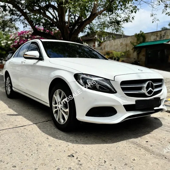 Mercedes-Benz Clase C 2017 1.6 Avantgarde