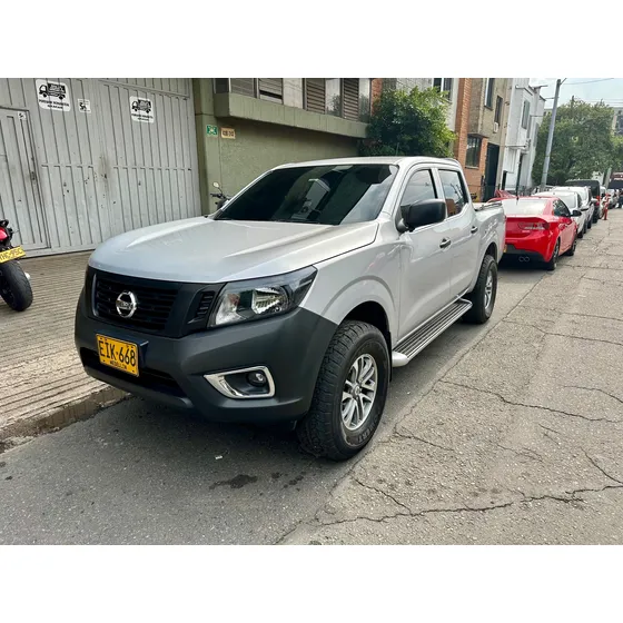 Nissan Frontier 2.4 Gasolina 4x2 Sabanera Mt
