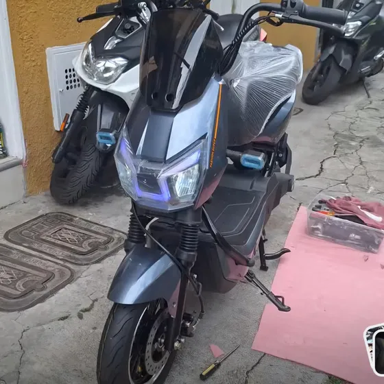 Motocicleta Electrica Exelete Autonomia Con Bateria De Litio