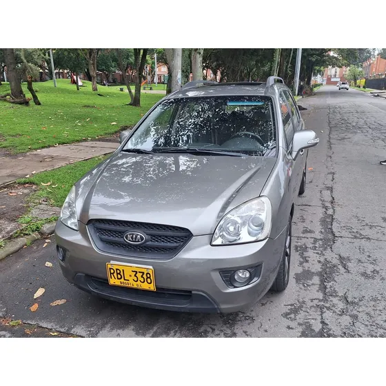 Kia Carens 2.0 Rondo Ex