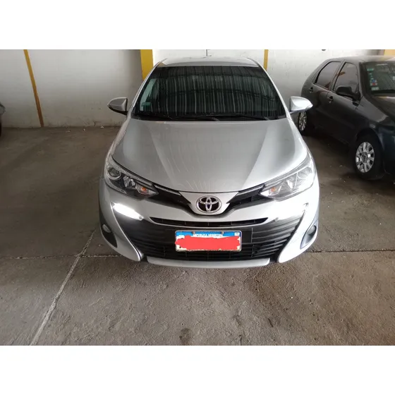 Toyota Yaris 1.5 107cv Xls Sedan