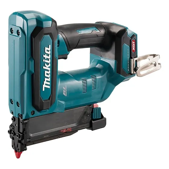 Clavadora Xgt Makita Pt001gz