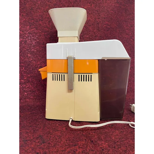 Extractor De Jugo De Frutas O Vegetales. Marca Moulinex