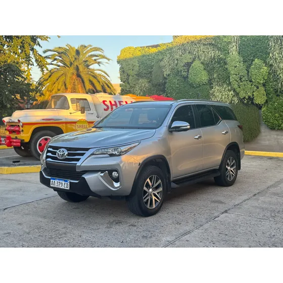 Toyota Hilux Sw4 2.8 Srx 177cv 4x4 7as