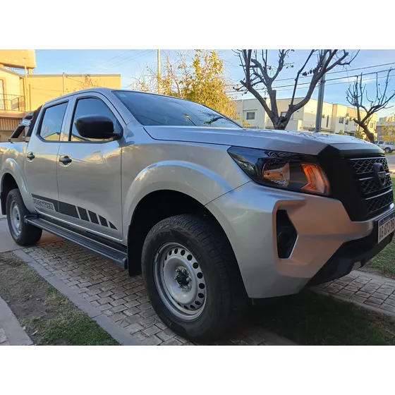 Nissan Pick-up Nissan Frontier 4x4 2.3