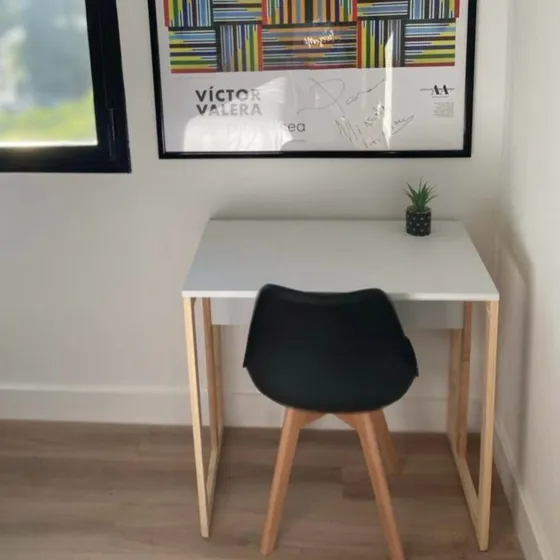 Escritorio Minimalista Moderno