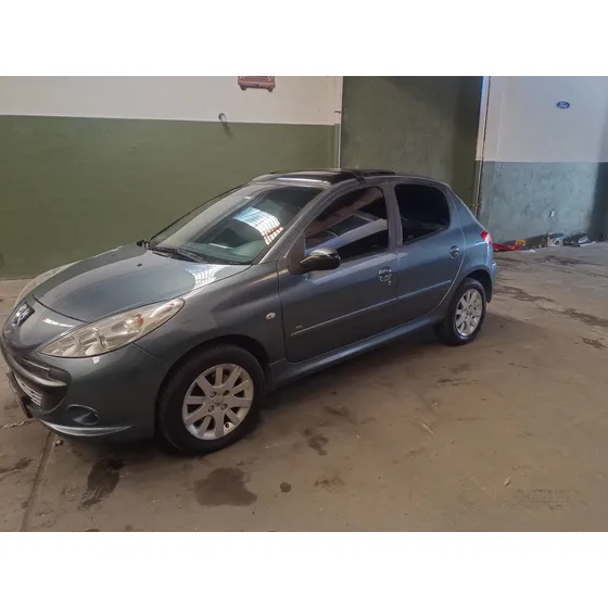 Peugeot 207 2.0 Sedan Xt Hdi Premium