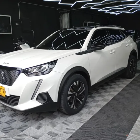 Peugeot 2008 2023 1.2 Allure