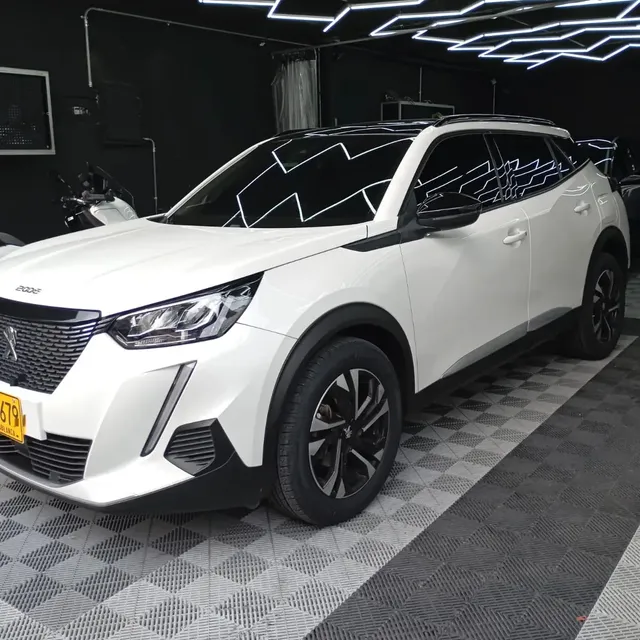 Peugeot 2008 2023 1.2 Allure