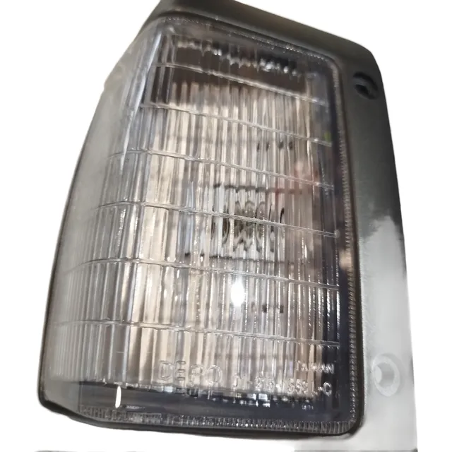 Señalero Delantero, De Nissan D21, Gris. Faroplastico.