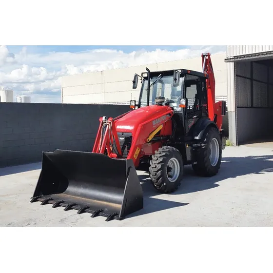 Retroescavadeira Manitou 4x2 Mbl-x 900