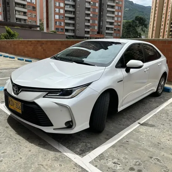 Toyota Corolla 2022 1.8 Xei