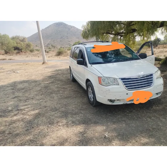 Chrysler Town & Country 4.0
