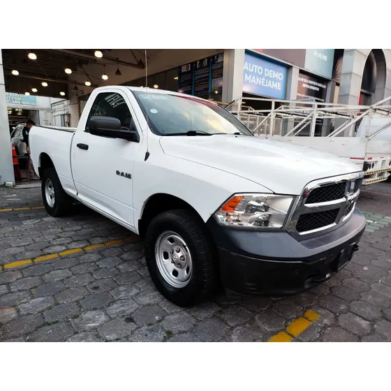 Dodge Ram 1500 2018 5.7 St Reg Cab 4x2 V6 At