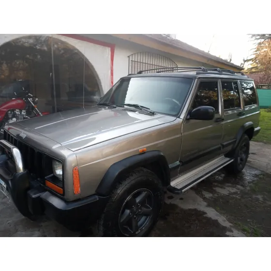 Jeep Cherokee 2.5 Sport