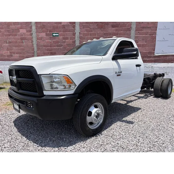 Ram 4000 5.7 Chasis Cabina Pl 4x2 Mt