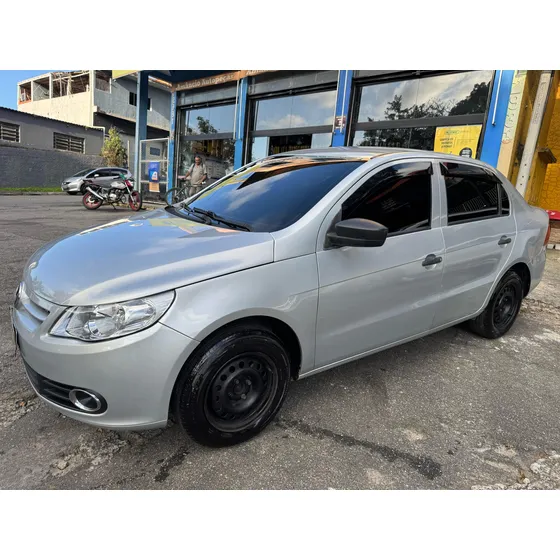 Volkswagen Voyage City 1.6 Completo