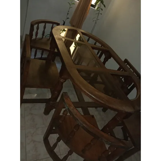 Comedor De Madera  6 Puestos Para Espacios Reducido. Usado