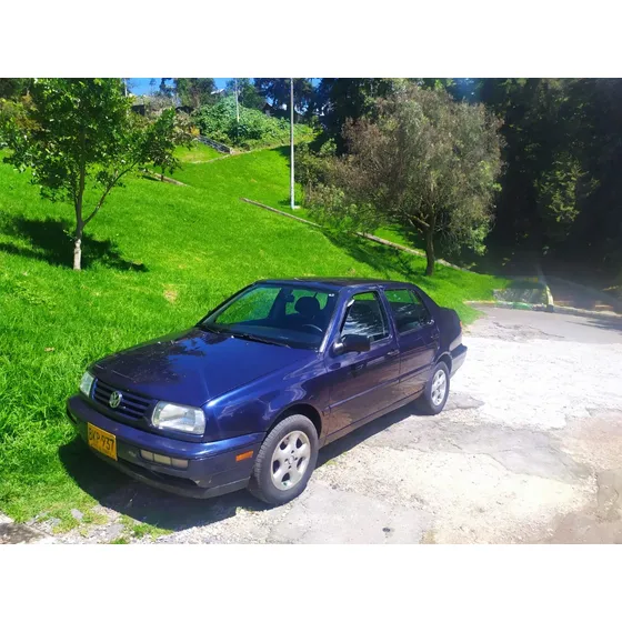 Volkswagen Vento 1.8 Cl