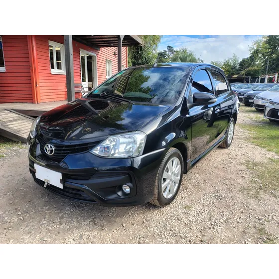 Toyota Etios 1.5 Xls 6mt