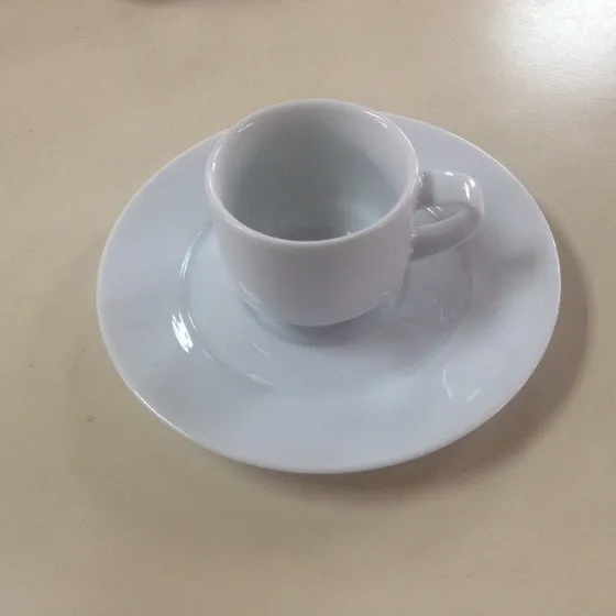 Tazas De Café & Plato Ceramica 2 Oz Marca Victoria Nuevo Ori