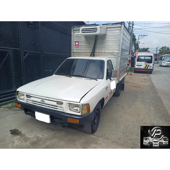Toyota Hilux 2.4l