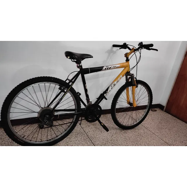 Bicicleta Greco Titan Rin 26 Usada Con Casco Nuevo