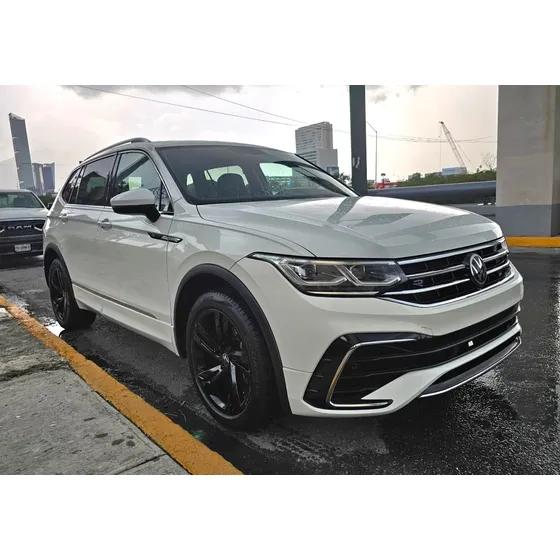 Volkswagen Tiguan 2.0 R-line