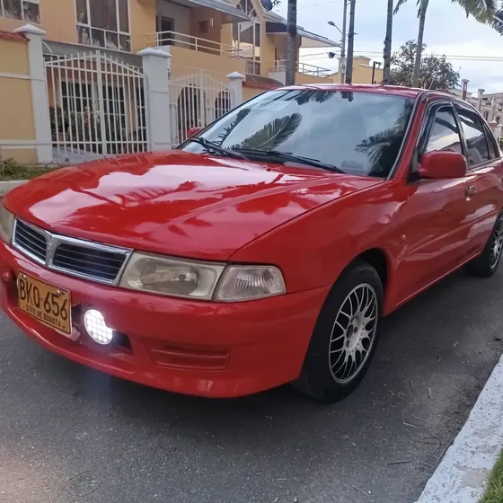 Mitsubishi Lancer 1999 1.3
