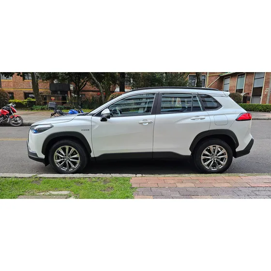 Toyota Corolla Cross 1.8 Xei