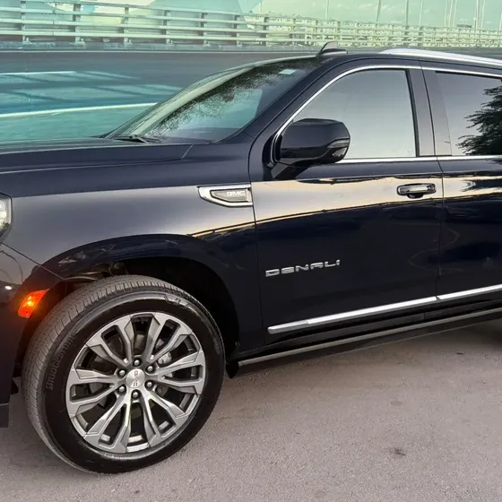 GMC Yukon 2021 6.2 Denali 8 Vel Awd At