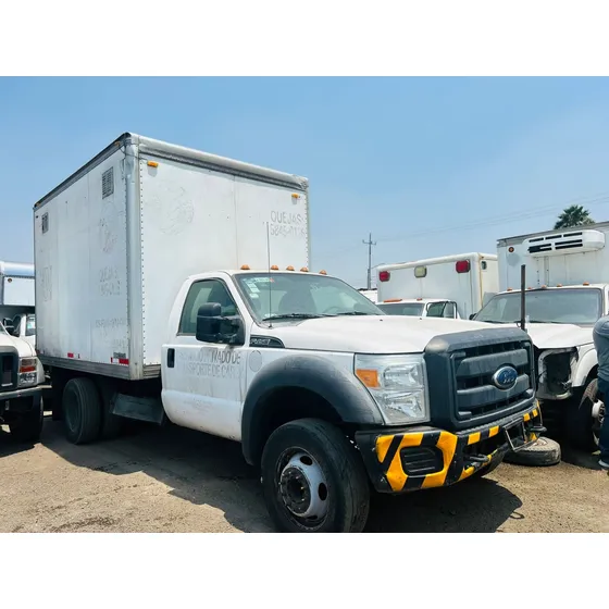 Ford F-450 6.8 Xl At